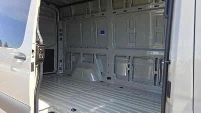 2026 Mercedes-Benz Sprinter 2500 Standard Roof I4 Diesel HO 144 AWD