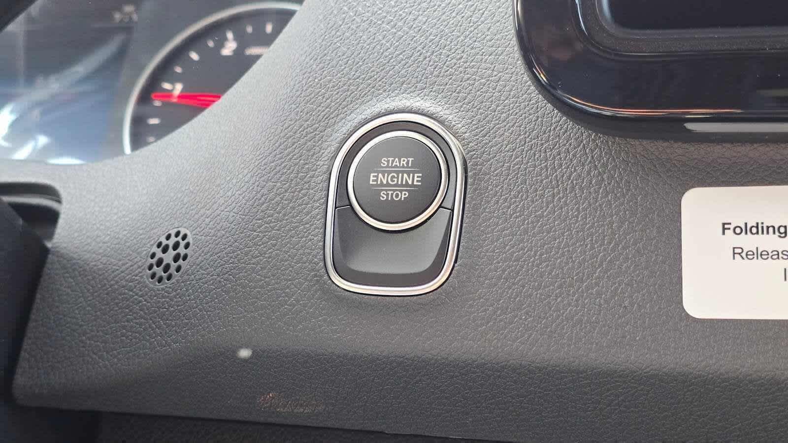 2026 Mercedes-Benz Sprinter 2500 Standard Roof I4 Diesel HO 144 AWD