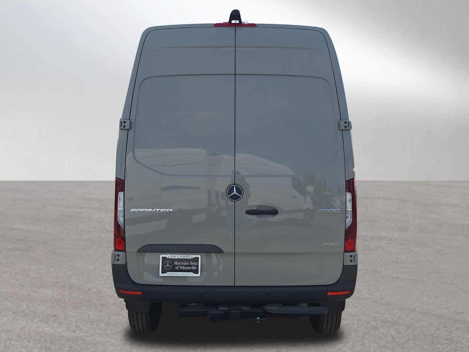 2026 Mercedes-Benz Sprinter 2500 Standard Roof I4 Diesel HO 144 AWD