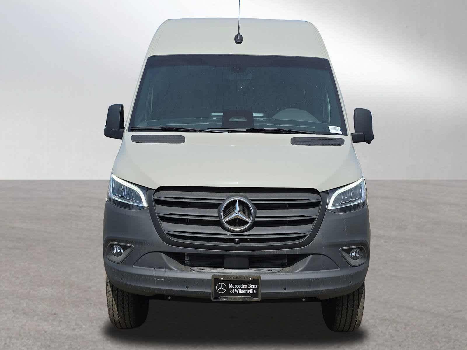 2026 Mercedes-Benz Sprinter 2500 Standard Roof I4 Diesel HO 144 AWD