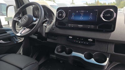 2026 Mercedes-Benz Sprinter 2500 Standard Roof I4 Diesel HO 144 AWD