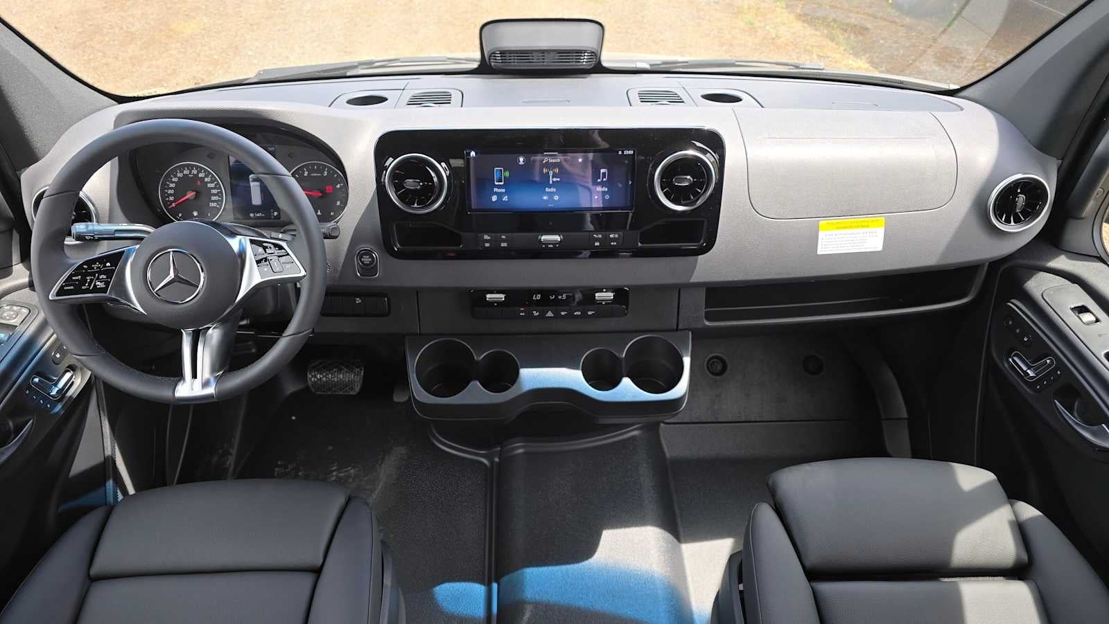 2026 Mercedes-Benz Sprinter 2500 Standard Roof I4 Diesel HO 144 AWD