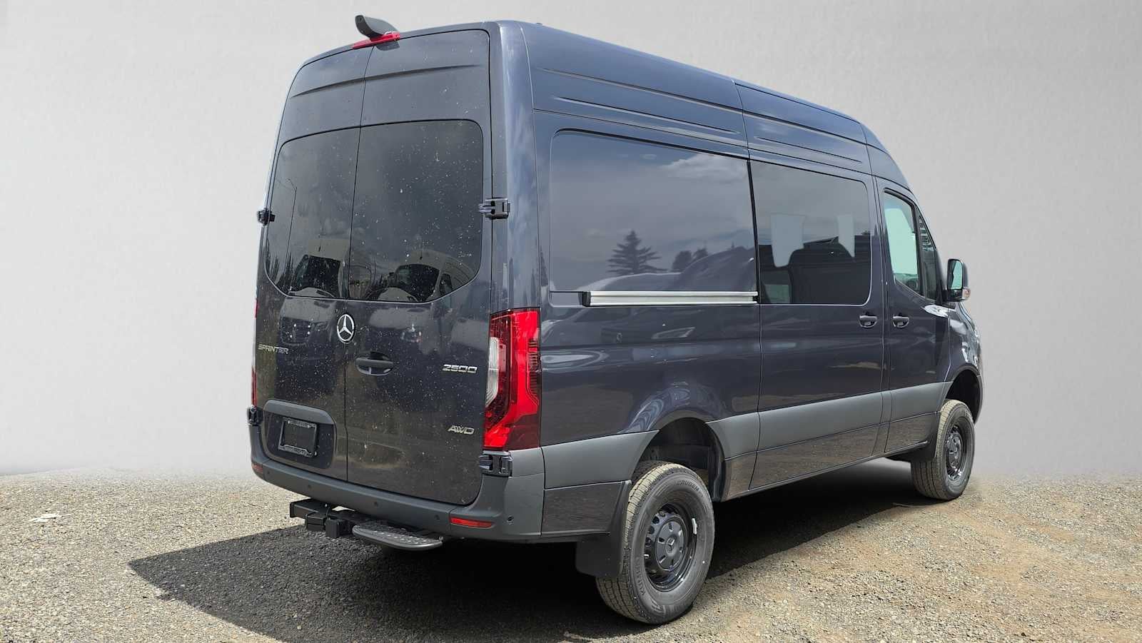 2026 Mercedes-Benz Sprinter 2500 Standard Roof I4 Diesel HO 144 AWD