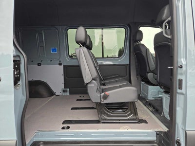 2026 Mercedes-Benz Sprinter Crew 2500 Standard Roof I4 Diesel HO 144 AWD