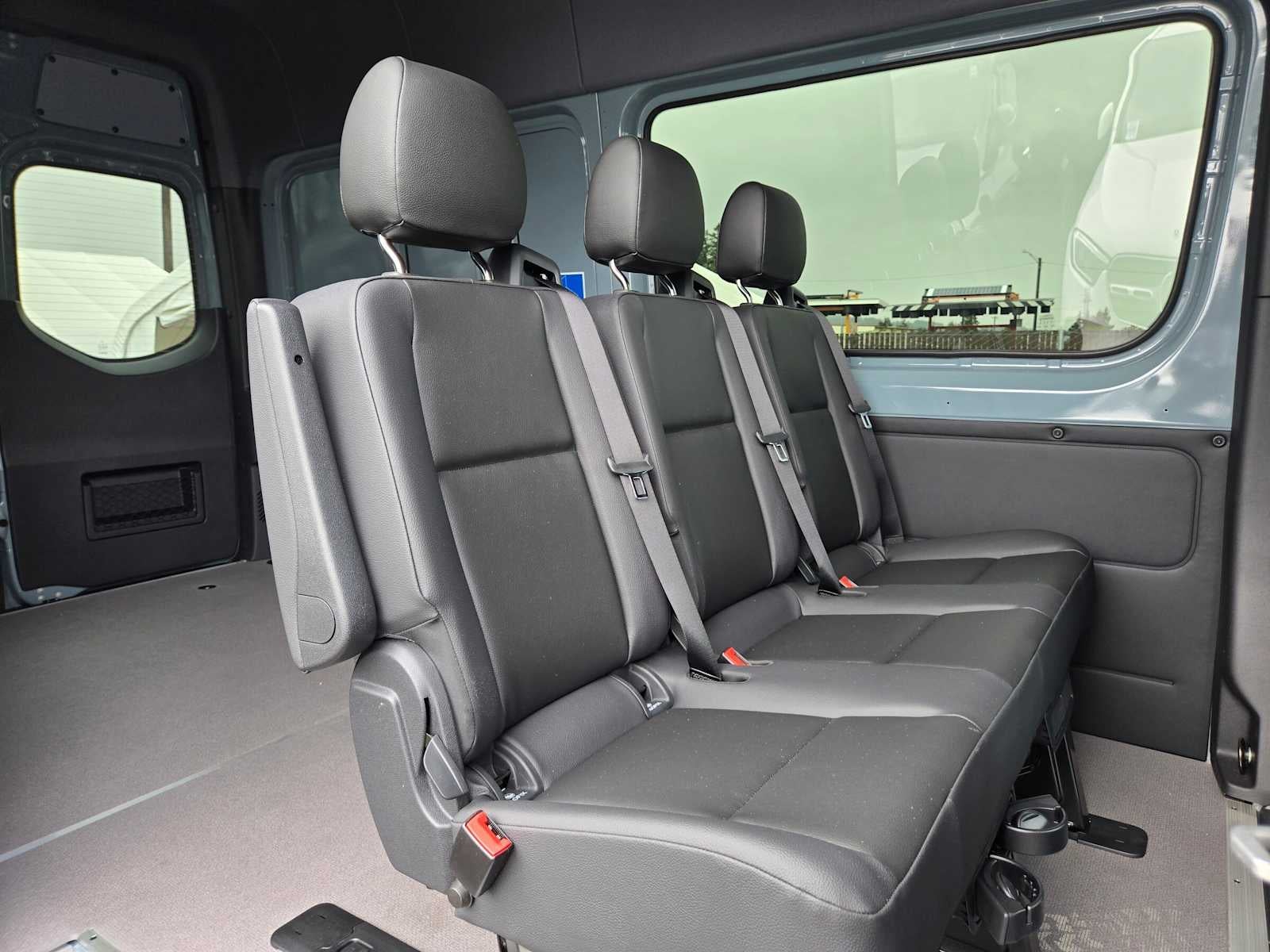 2026 Mercedes-Benz Sprinter Crew 2500 Standard Roof I4 Diesel HO 144 AWD