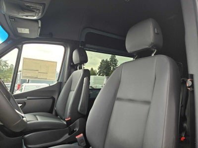 2026 Mercedes-Benz Sprinter Crew 2500 Standard Roof I4 Diesel HO 144 AWD