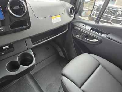 2026 Mercedes-Benz Sprinter Crew 2500 Standard Roof I4 Diesel HO 144 AWD