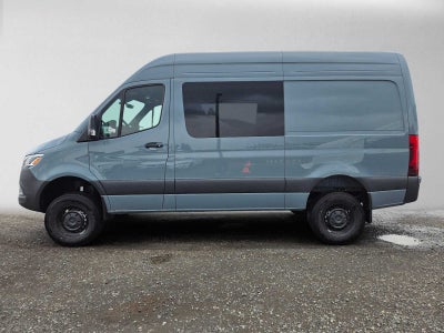 2026 Mercedes-Benz Sprinter Crew 2500 Standard Roof I4 Diesel HO 144 AWD