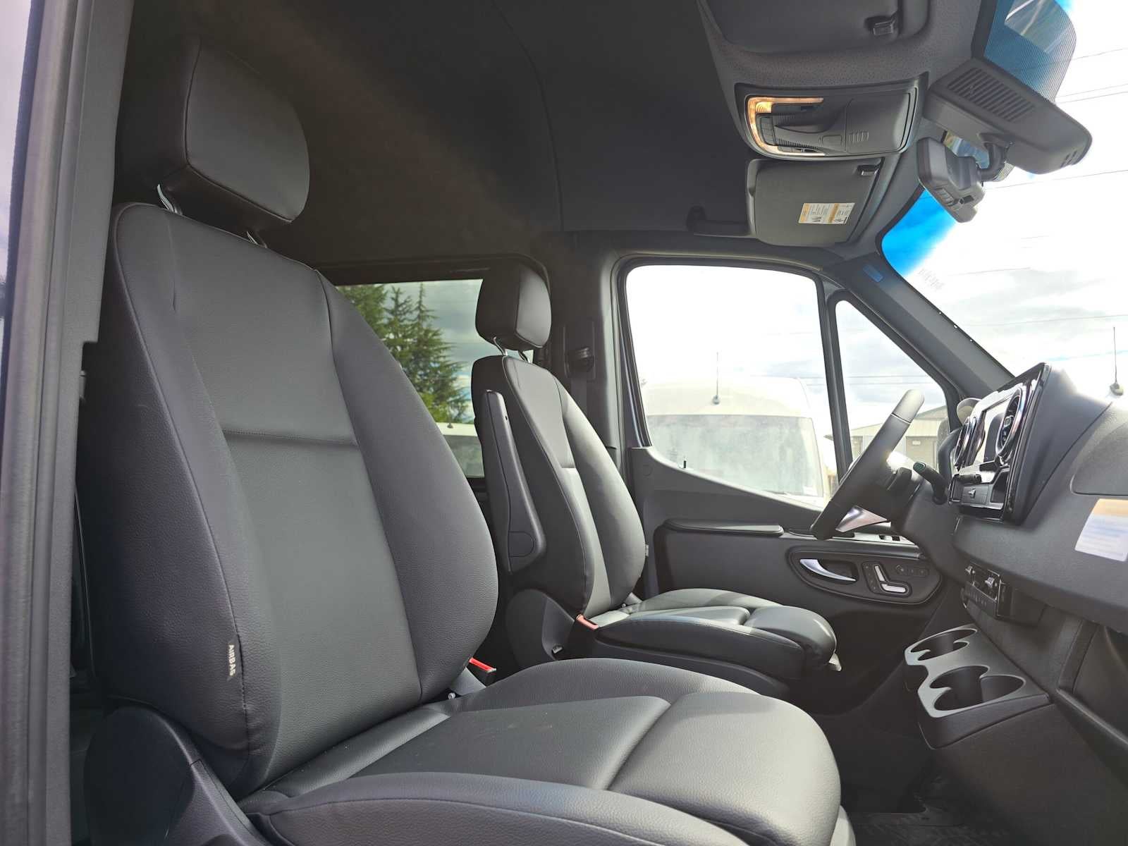 2026 Mercedes-Benz Sprinter 2500 Standard Roof I4 Diesel HO 144 AWD