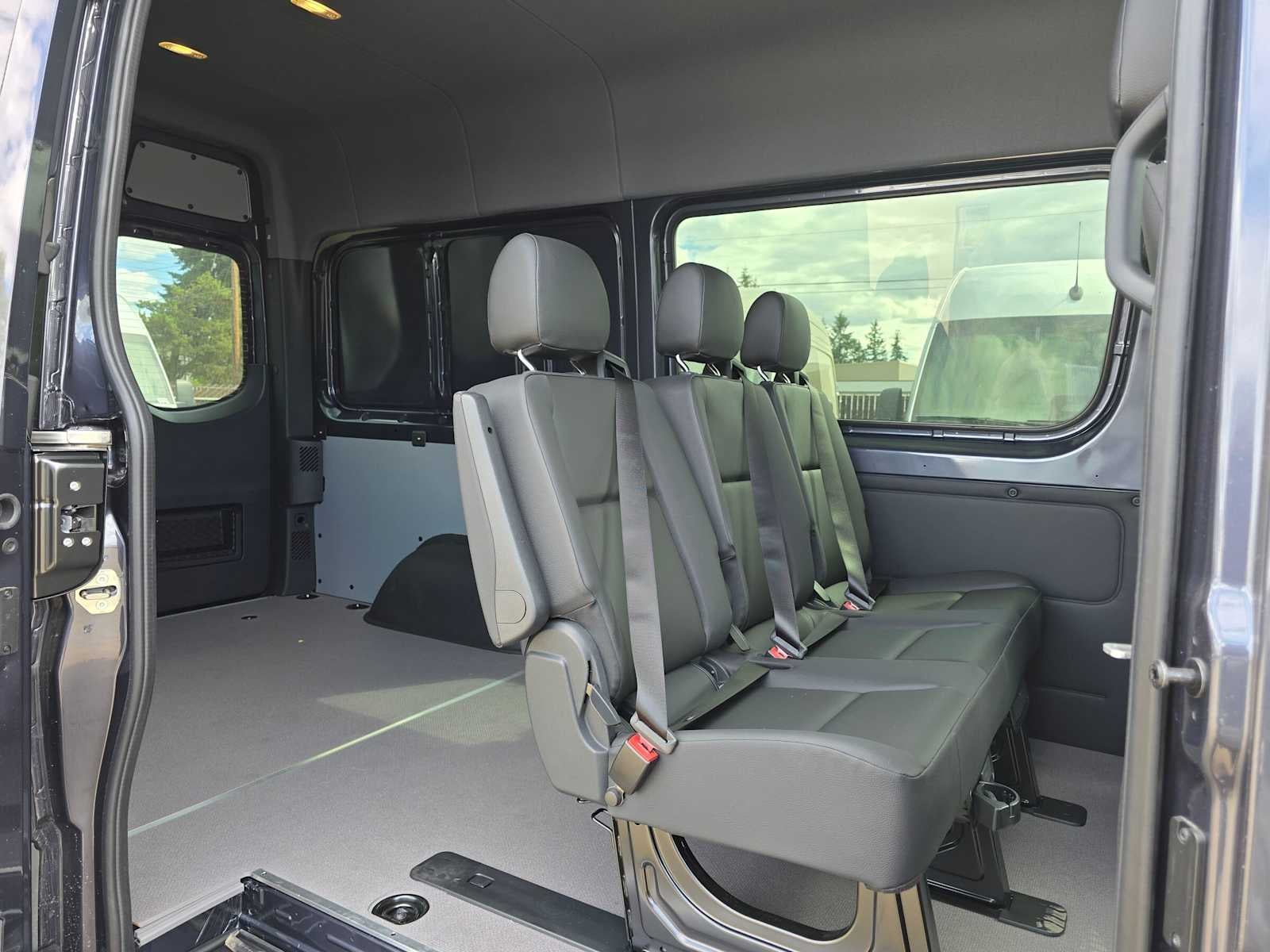 2026 Mercedes-Benz Sprinter 2500 Standard Roof I4 Diesel HO 144 AWD