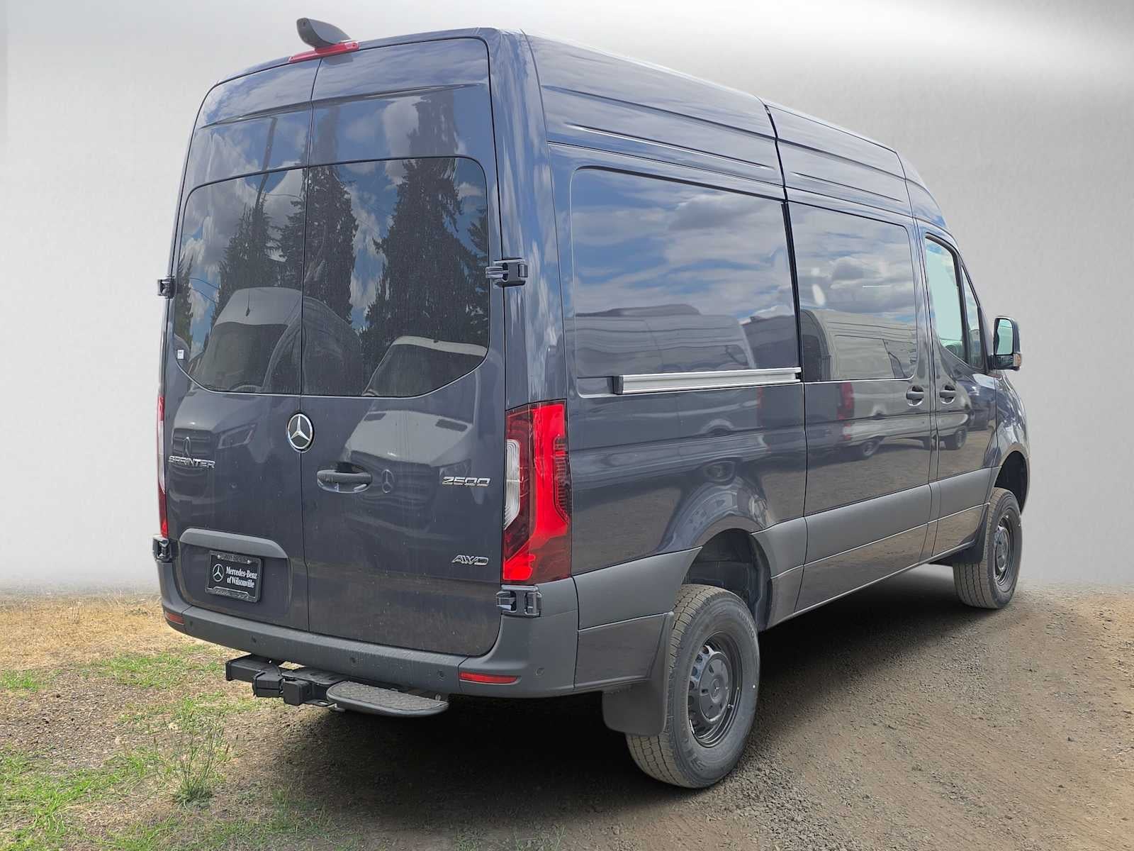 2026 Mercedes-Benz Sprinter 2500 Standard Roof I4 Diesel HO 144 AWD