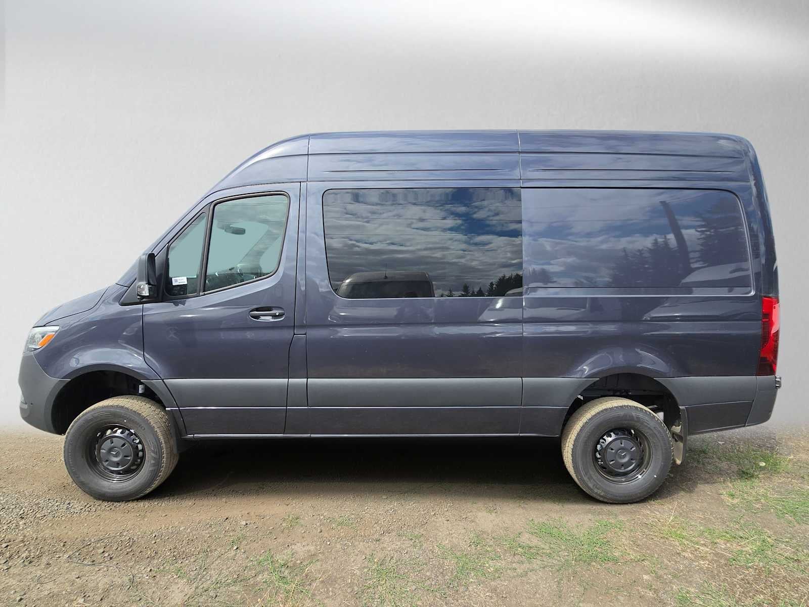 2026 Mercedes-Benz Sprinter 2500 Standard Roof I4 Diesel HO 144 AWD