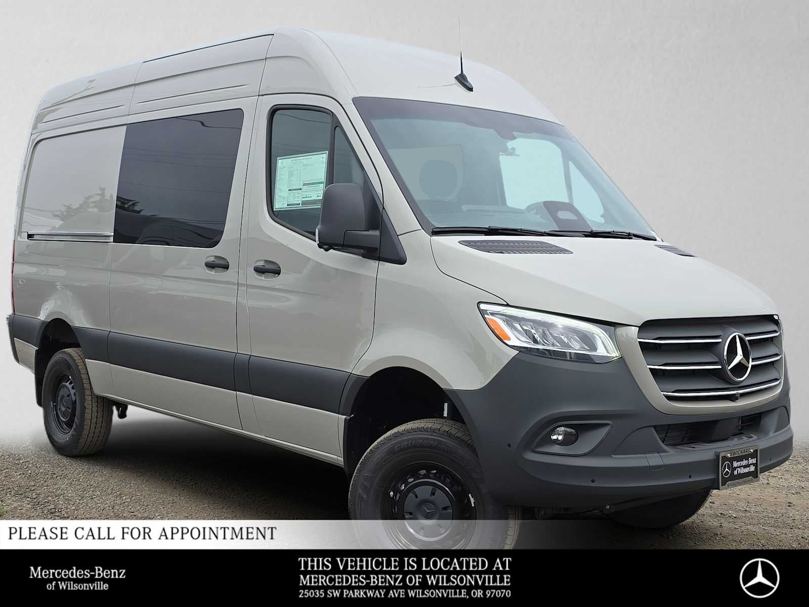 2026 Mercedes-Benz Sprinter 2500 Standard Roof I4 Diesel HO 144 AWD