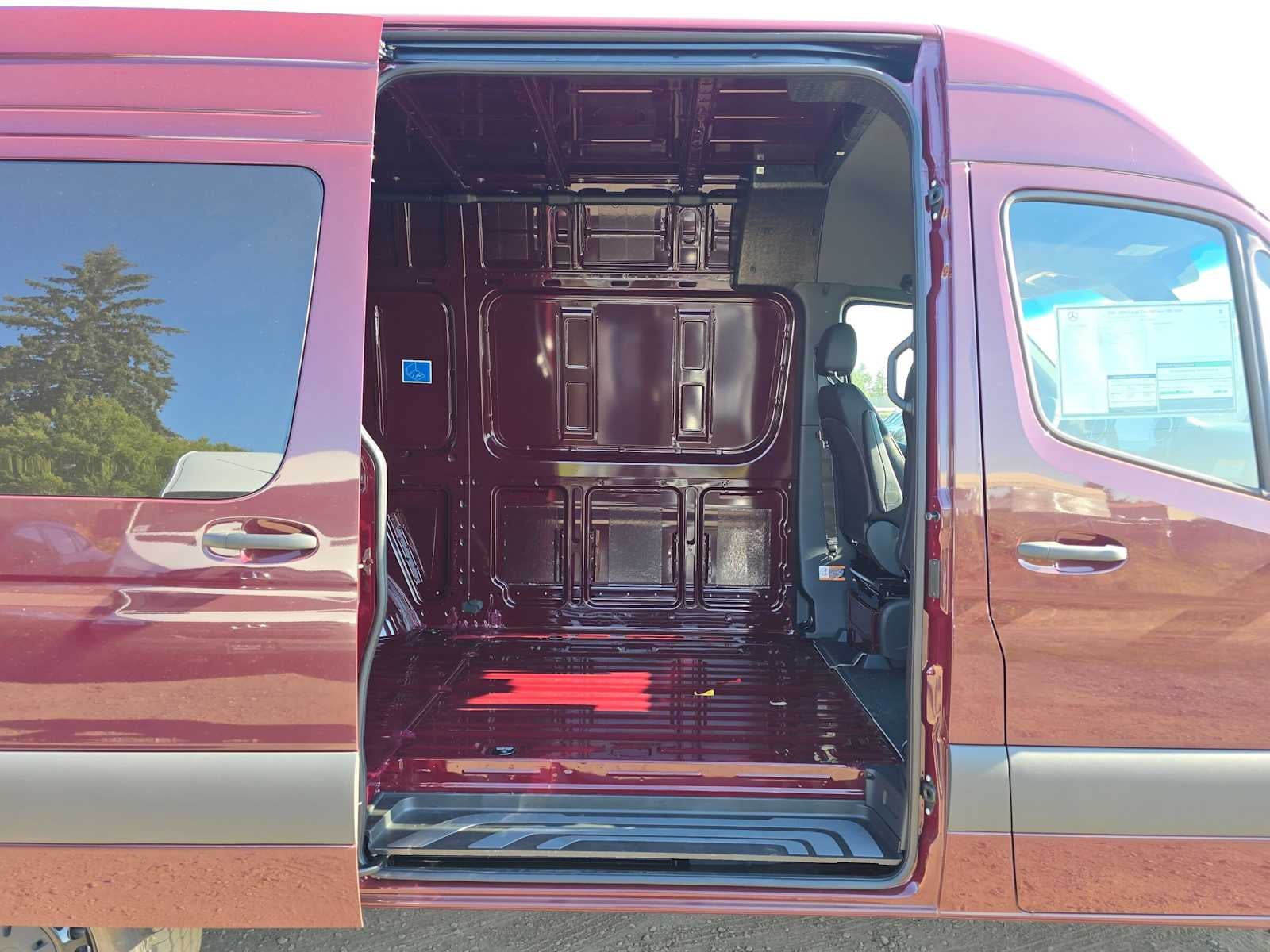 2026 Mercedes-Benz Sprinter 2500 Standard Roof I4 Diesel HO 144 AWD