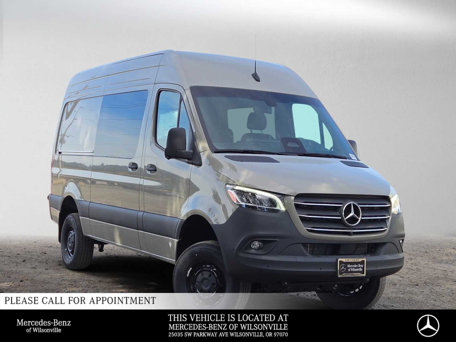2026 Mercedes-Benz Sprinter Crew 2500 Standard Roof I4 Diesel HO 144 AWD