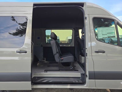 2026 Mercedes-Benz Sprinter Crew 2500 Standard Roof I4 Diesel HO 144 AWD