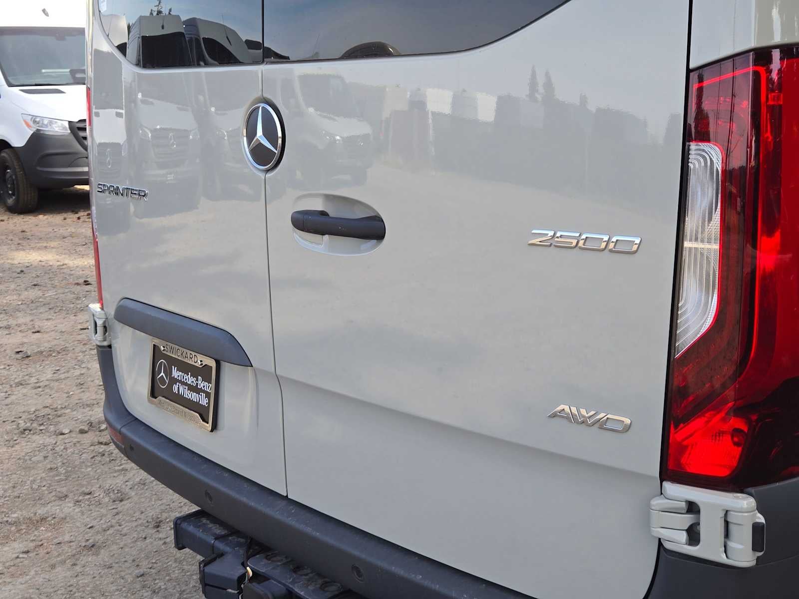 2026 Mercedes-Benz Sprinter Crew 2500 Standard Roof I4 Diesel HO 144 AWD