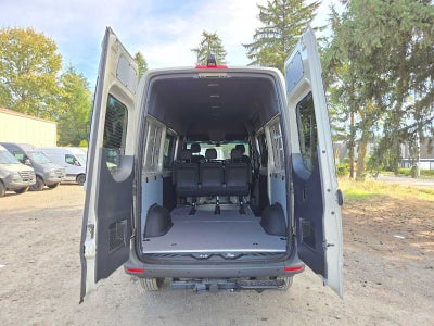 2026 Mercedes-Benz Sprinter Crew 2500 Standard Roof I4 Diesel HO 144 AWD