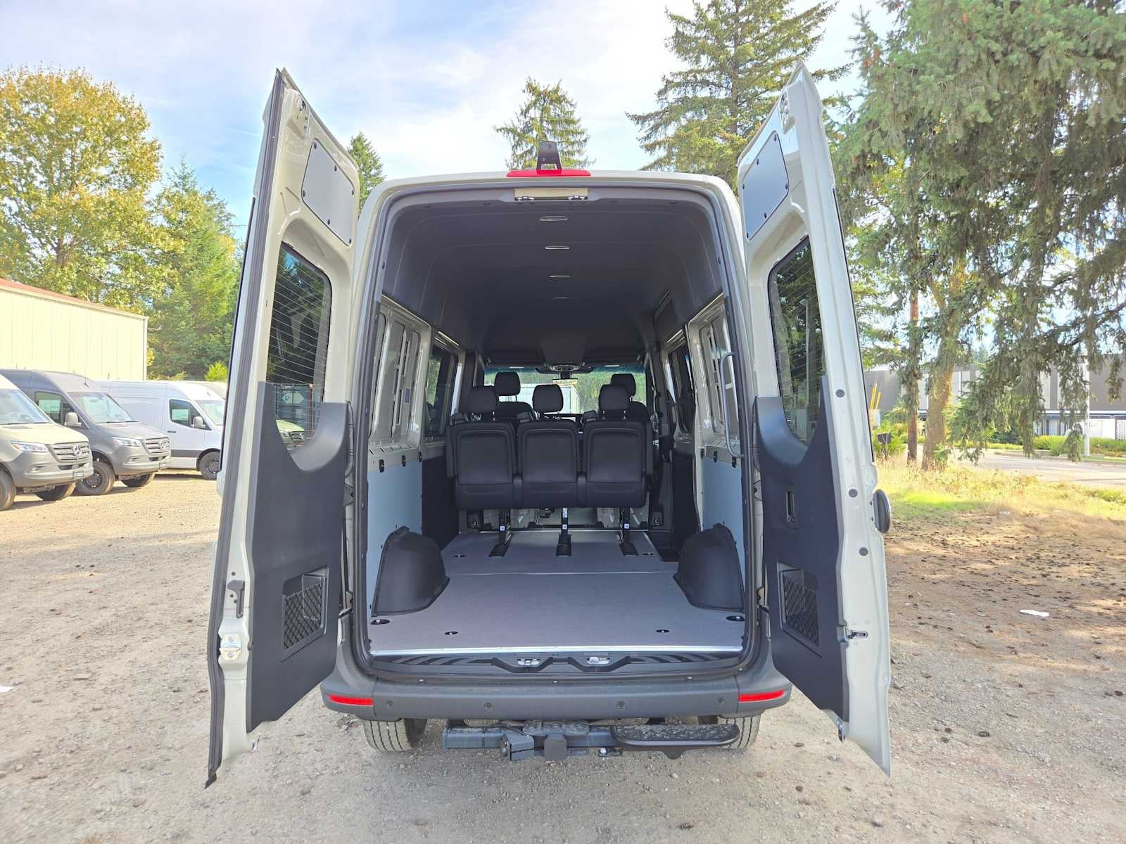2026 Mercedes-Benz Sprinter Crew 2500 Standard Roof I4 Diesel HO 144 AWD