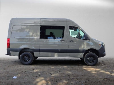 2026 Mercedes-Benz Sprinter Crew 2500 Standard Roof I4 Diesel HO 144 AWD