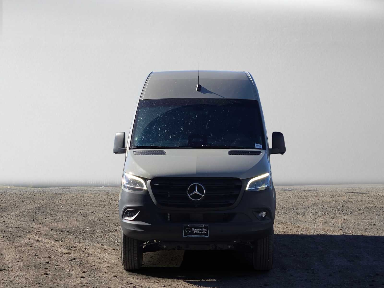 2026 Mercedes-Benz Sprinter Cargo 2500 Standard Roof I4 Diesel HO 144 AWD