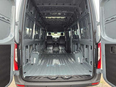 2026 Mercedes-Benz Sprinter Cargo 2500 Standard Roof I4 Diesel HO 144 AWD