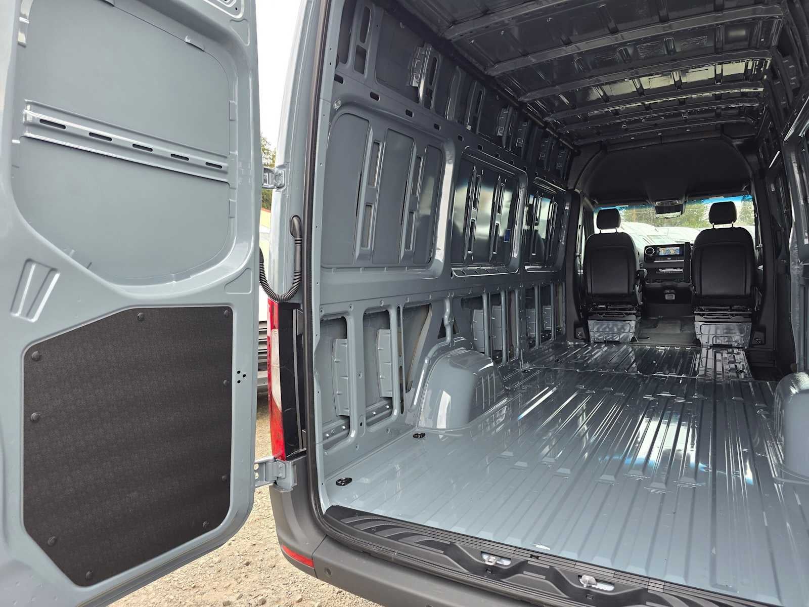2026 Mercedes-Benz Sprinter Cargo 2500 Standard Roof I4 Diesel HO 144 AWD