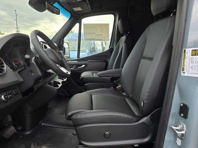 2026 Mercedes-Benz Sprinter Cargo 2500 Standard Roof I4 Diesel HO 144 AWD