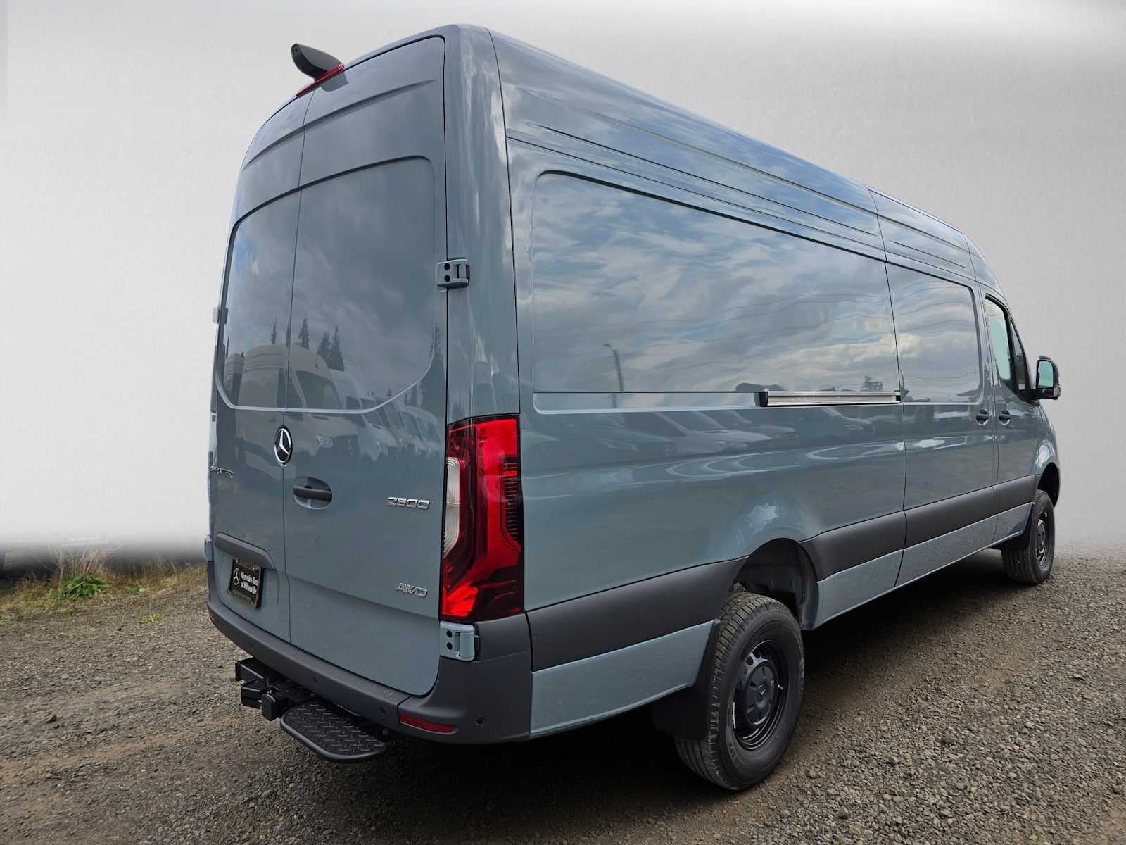 2026 Mercedes-Benz Sprinter Cargo 2500 Standard Roof I4 Diesel HO 144 AWD