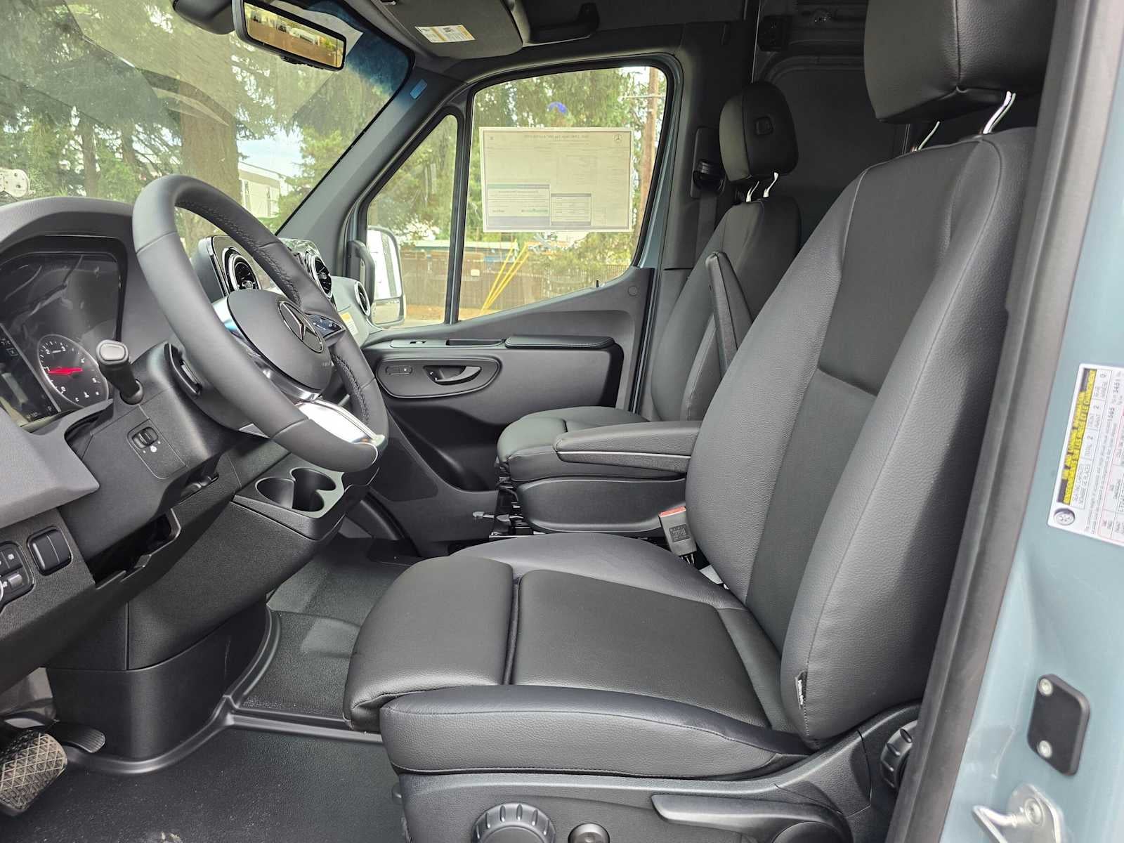 2026 Mercedes-Benz Sprinter Cargo 2500 Standard Roof I4 Diesel HO 144 AWD