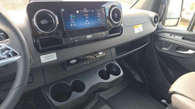 2026 Mercedes-Benz Sprinter 2500 Standard Roof I4 Diesel HO 144 AWD