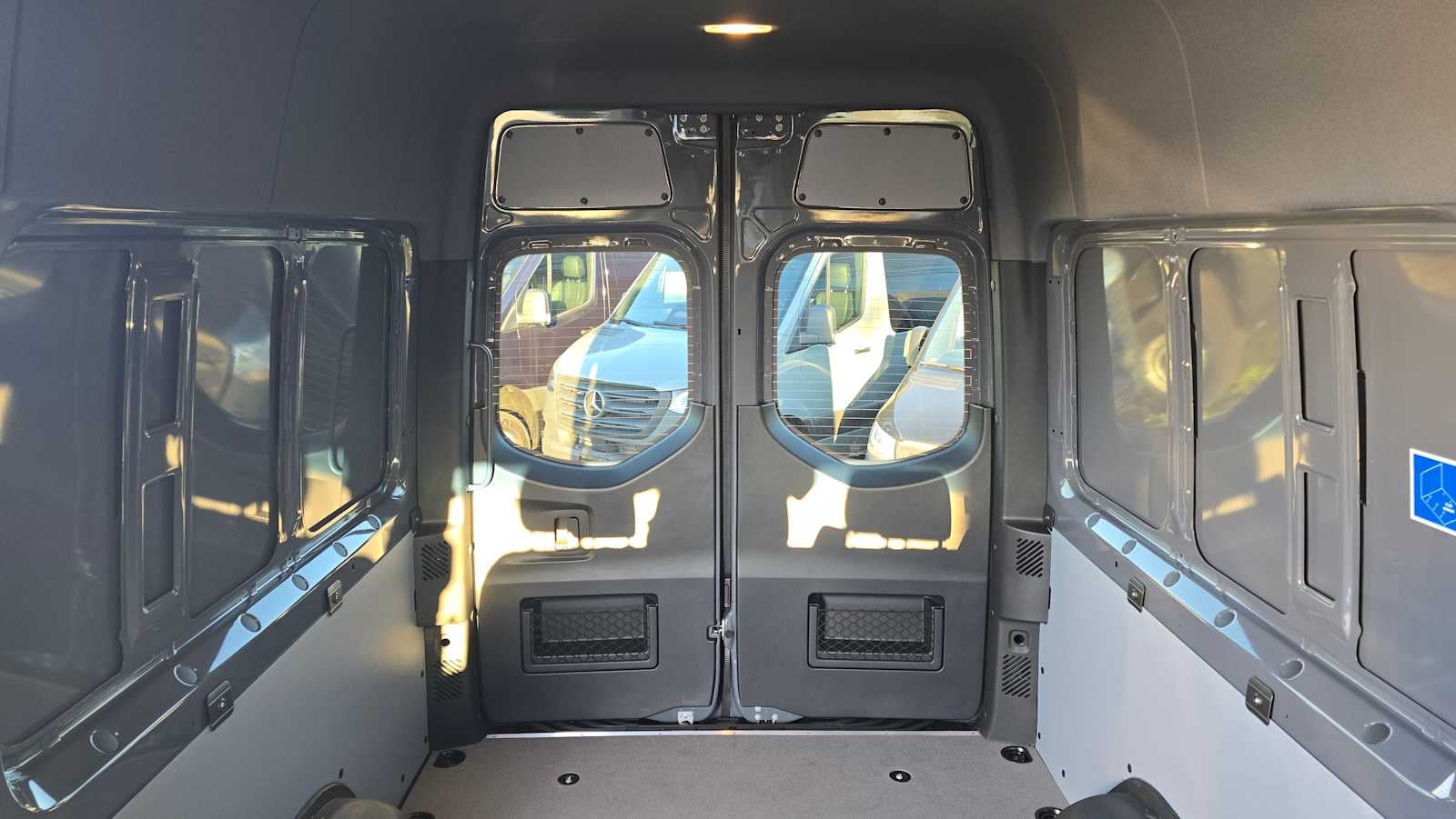 2026 Mercedes-Benz Sprinter 2500 Standard Roof I4 Diesel HO 144" AWD