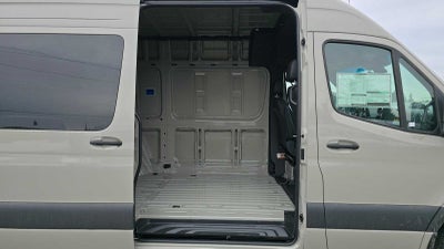 2026 Mercedes-Benz Sprinter 2500 Standard Roof I4 Diesel HO 144" AWD