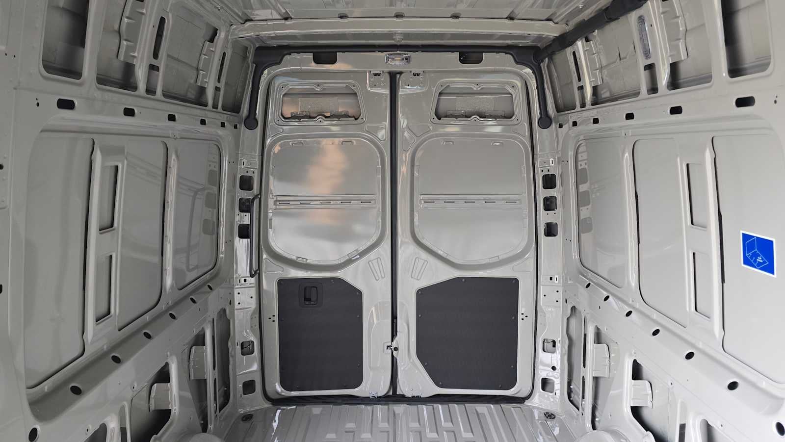 2026 Mercedes-Benz Sprinter 2500 Standard Roof I4 Diesel HO 144" AWD