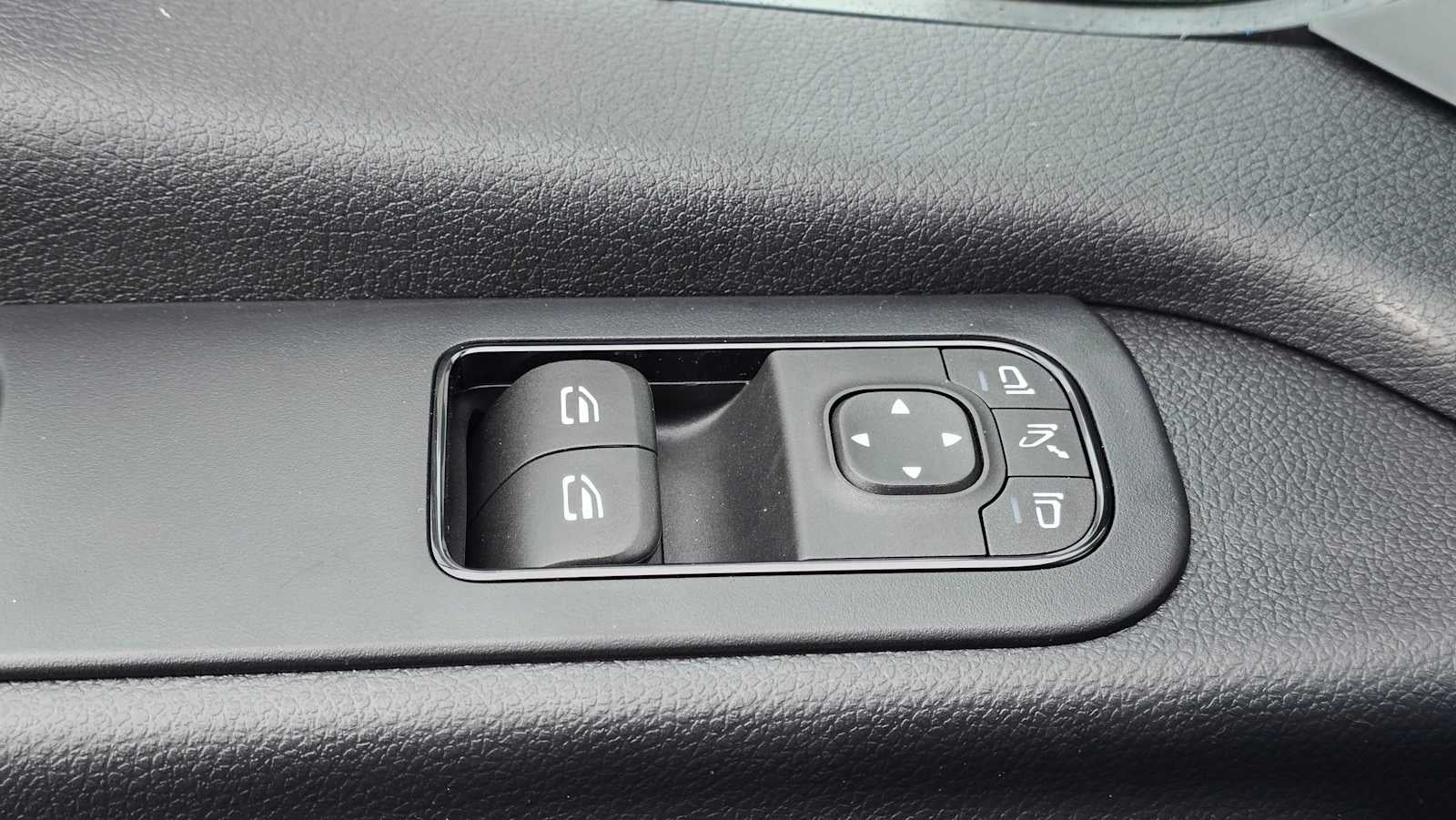 2026 Mercedes-Benz Sprinter 2500 Standard Roof I4 Diesel HO 144" AWD