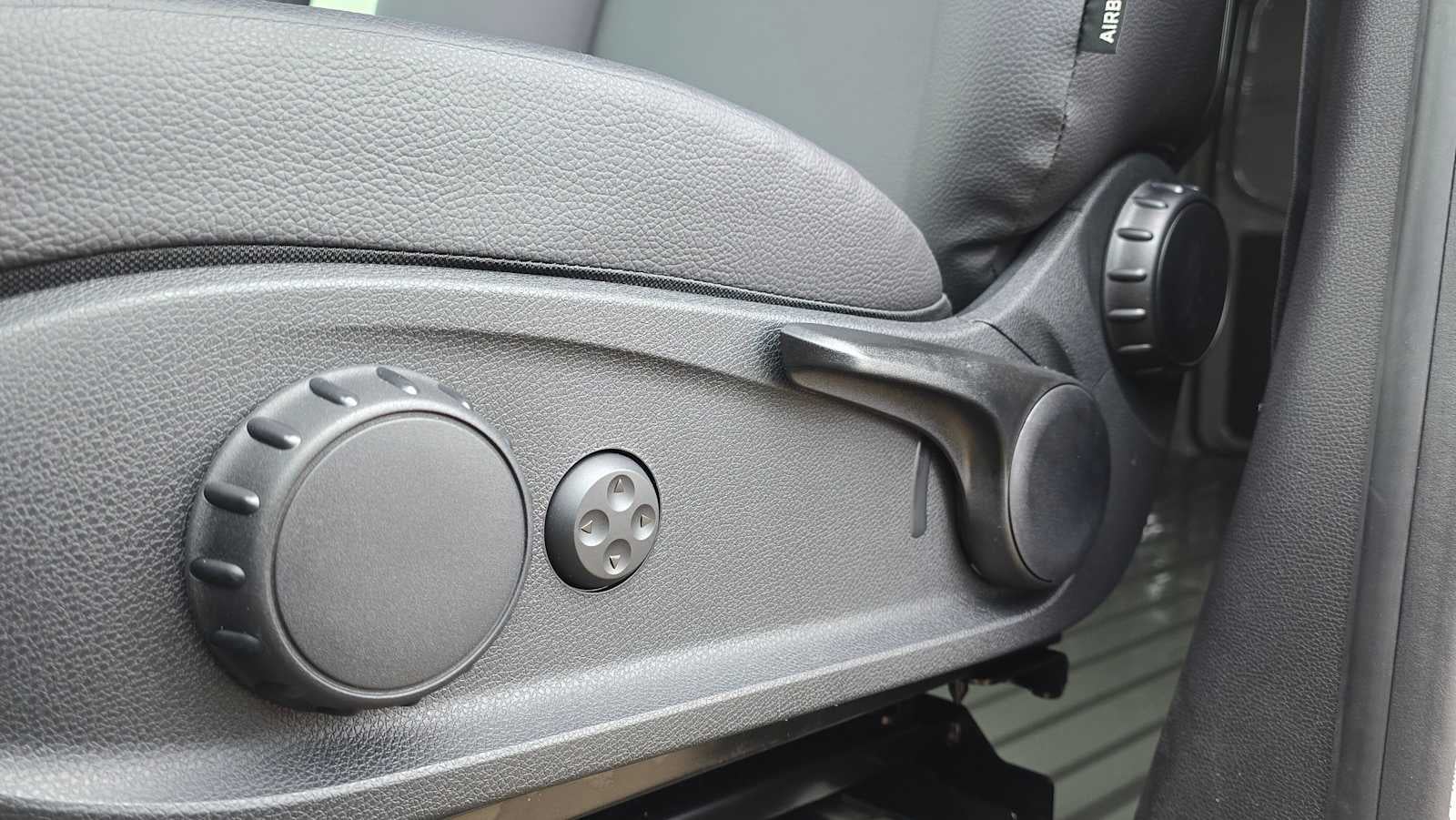 2026 Mercedes-Benz Sprinter 2500 Standard Roof I4 Diesel HO 144" AWD