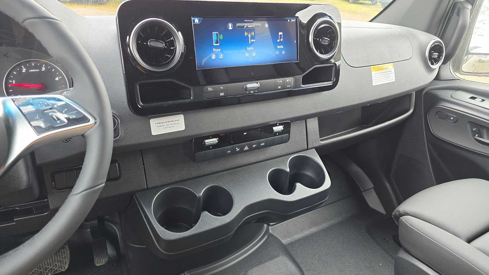 2026 Mercedes-Benz Sprinter 2500 Standard Roof I4 Diesel HO 144" AWD