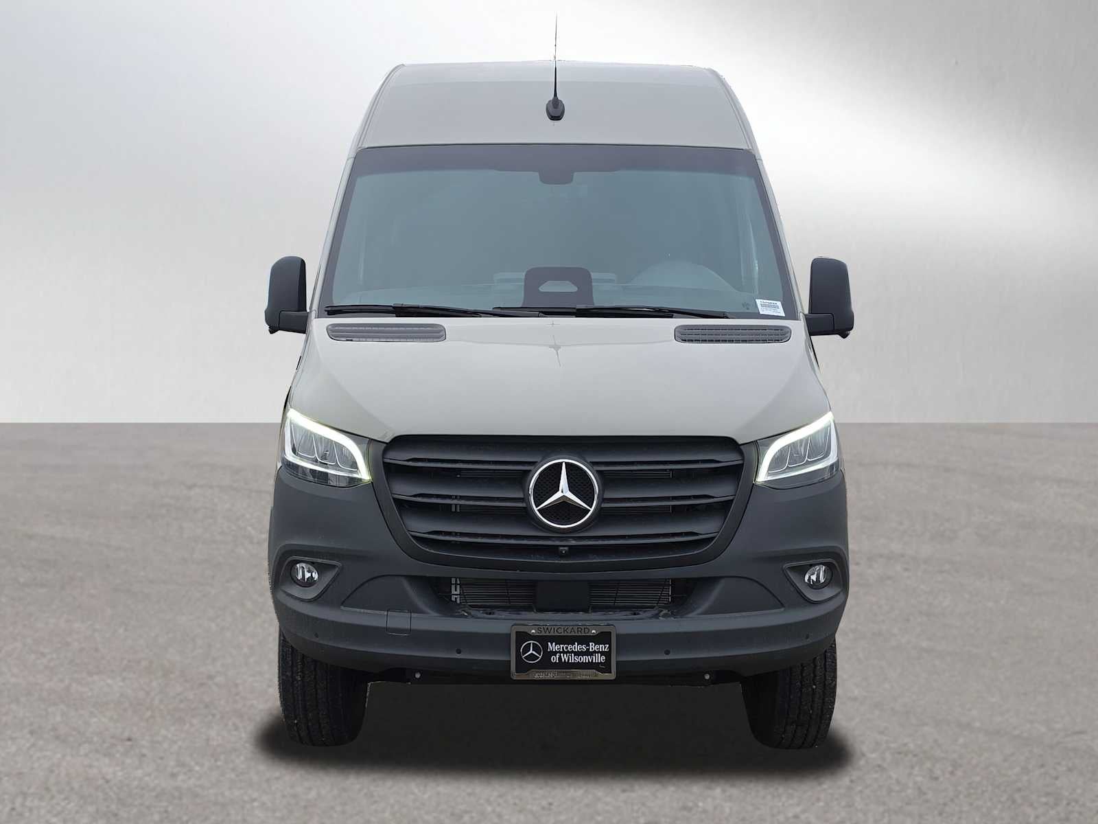 2026 Mercedes-Benz Sprinter 2500 Standard Roof I4 Diesel HO 144" AWD