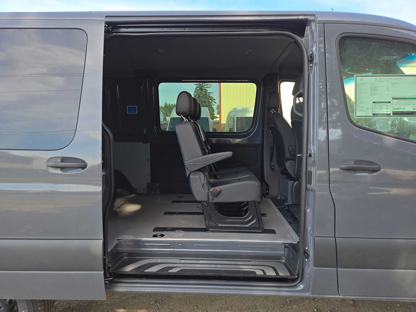 2026 Mercedes-Benz Sprinter Crew 2500 Standard Roof I4 Diesel HO 144 AWD