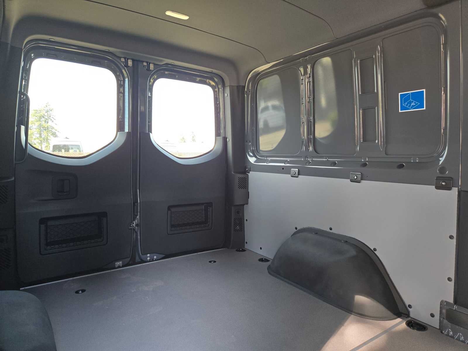 2026 Mercedes-Benz Sprinter Crew 2500 Standard Roof I4 Diesel HO 144 AWD