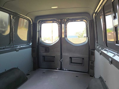 2026 Mercedes-Benz Sprinter Crew 2500 Standard Roof I4 Diesel HO 144 AWD