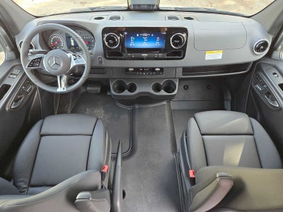 2026 Mercedes-Benz Sprinter Crew 2500 Standard Roof I4 Diesel HO 144 AWD