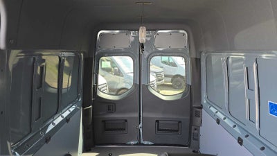 2026 Mercedes-Benz Sprinter Crew 2500 Standard Roof I4 Diesel HO 144 AWD