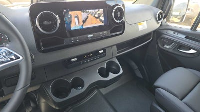 2026 Mercedes-Benz Sprinter Crew 2500 Standard Roof I4 Diesel HO 144 AWD