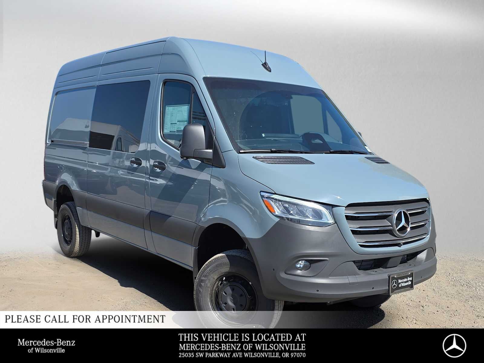 2026 Mercedes-Benz Sprinter Crew 2500 Standard Roof I4 Diesel HO 144 AWD