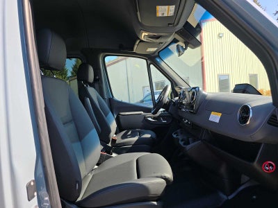 2026 Mercedes-Benz Sprinter Crew 2500 Standard Roof I4 Diesel HO 144 AWD