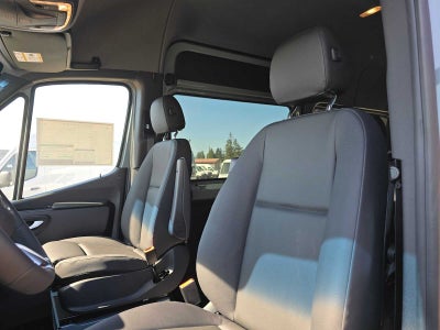 2026 Mercedes-Benz Sprinter Crew 2500 Standard Roof I4 Diesel HO 144 AWD