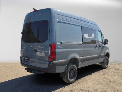 2026 Mercedes-Benz Sprinter Crew 2500 Standard Roof I4 Diesel HO 144 AWD