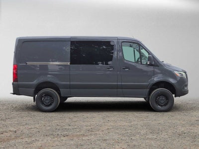 2026 Mercedes-Benz Sprinter Crew 2500 Standard Roof I4 Diesel HO 144 AWD
