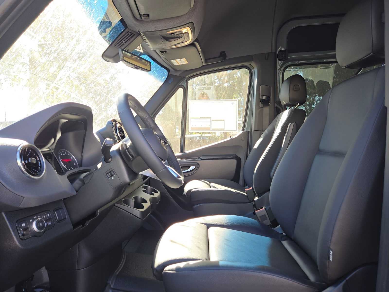 2026 Mercedes-Benz Sprinter Crew 2500 Standard Roof I4 Diesel HO 144 AWD